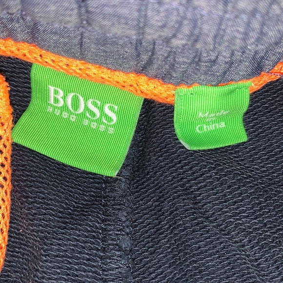 Hugo Boss sweatpants size large in good shape. - Picture 9 of 11